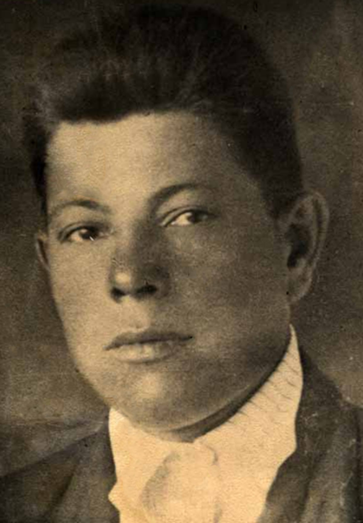 Гололобов Кирилл Евгеньевич